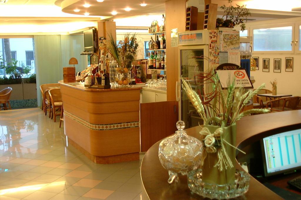 Hotel Kadett Rimini Exterior photo