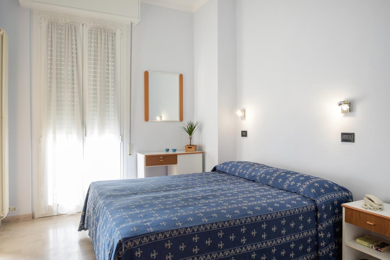 Hotel Kadett Rimini Exterior photo
